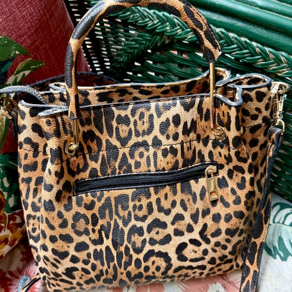 Leopard Print Bag⭐️ Stunning DESIGNER INSPIRED SHOULDER HANDBAG NEW W/TAGS - Picture 4 of 15